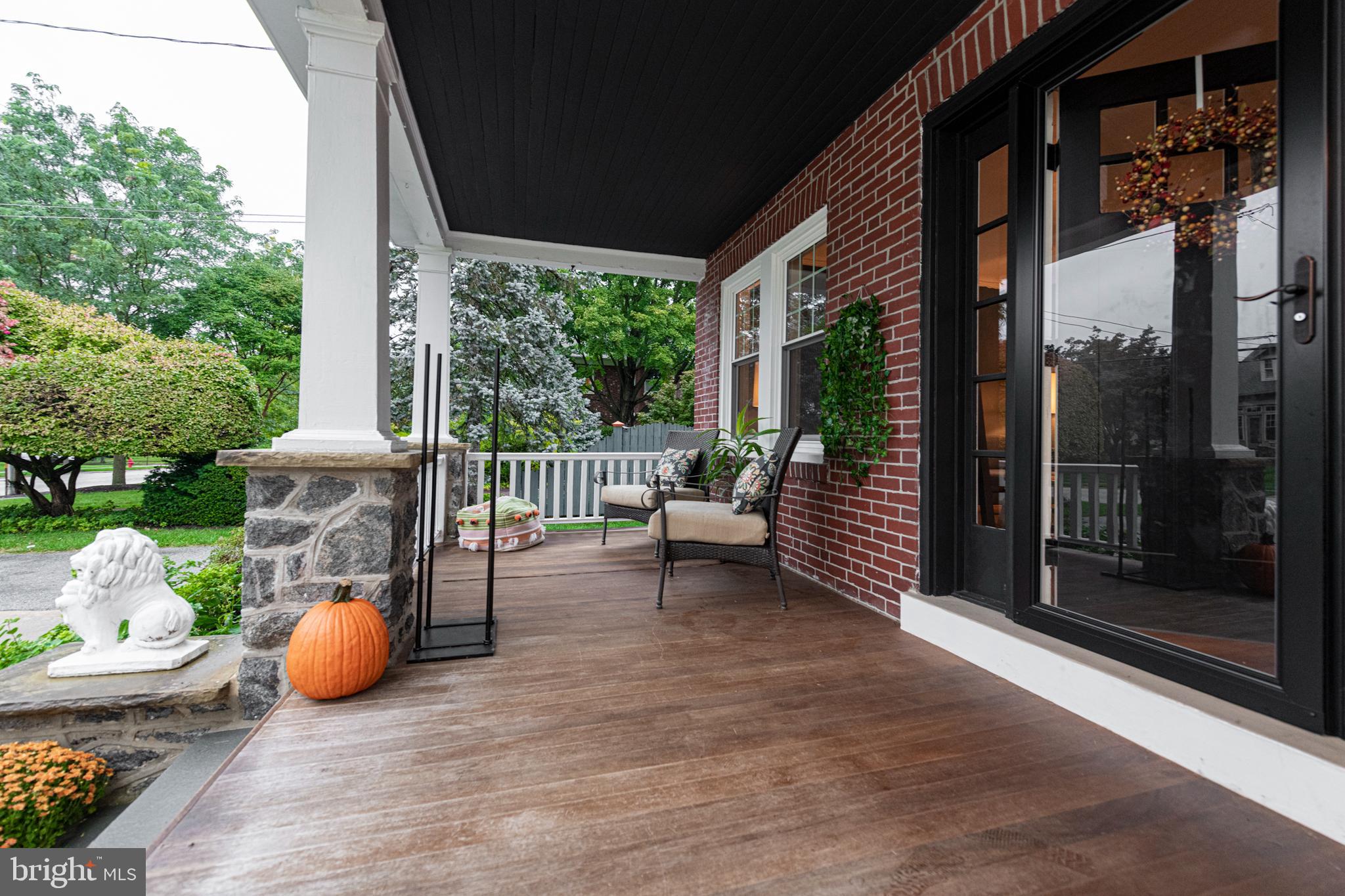 905 Gay Street Phoenixville, PA 19460 - Photo 5 of 47