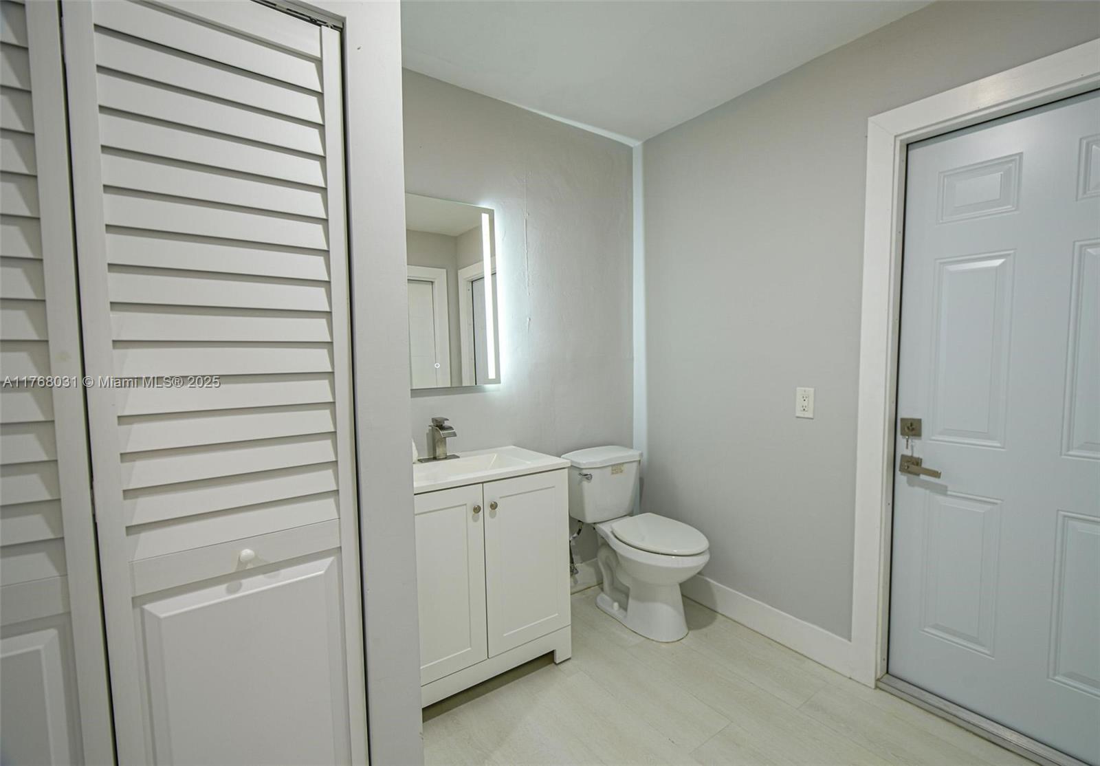 2001 North 31st Road Hollywood, FL 33021 - Photo 42 of 75