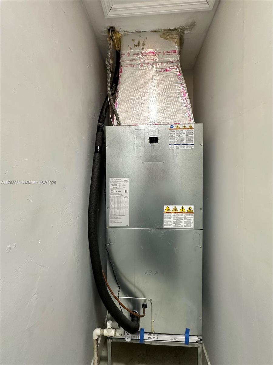 2001 North 31st Road Hollywood, FL 33021 - Photo 45 of 75 2022 Air Handler