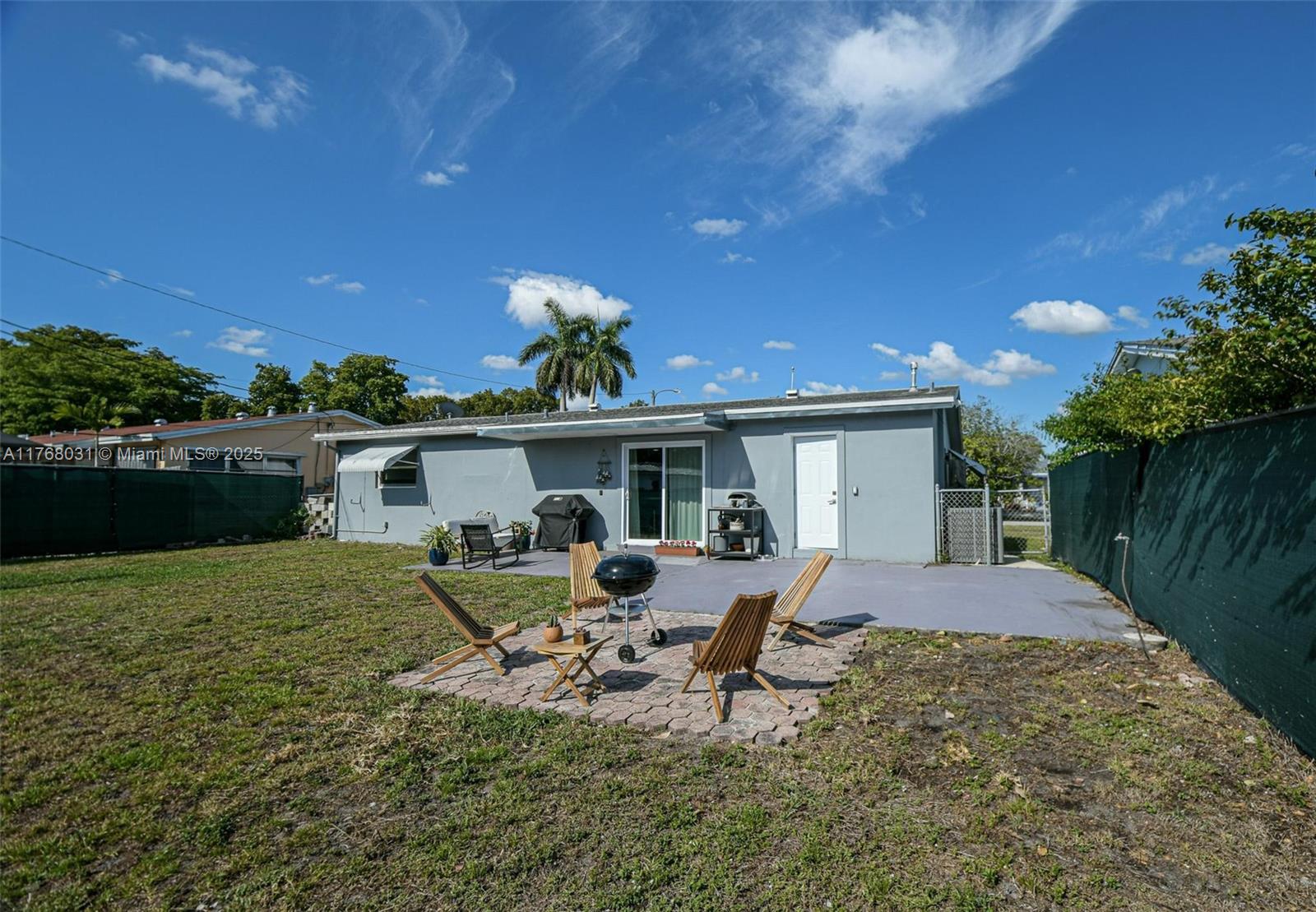 2001 North 31st Road Hollywood, FL 33021 - Photo 50 of 75 a view of a house with backyard and sitting area