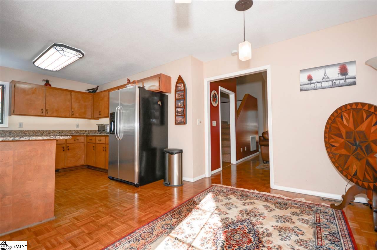 33 State Rd S-23-608 Greenville, SC 29609 - Photo 9 of 34 Gallery Image 9