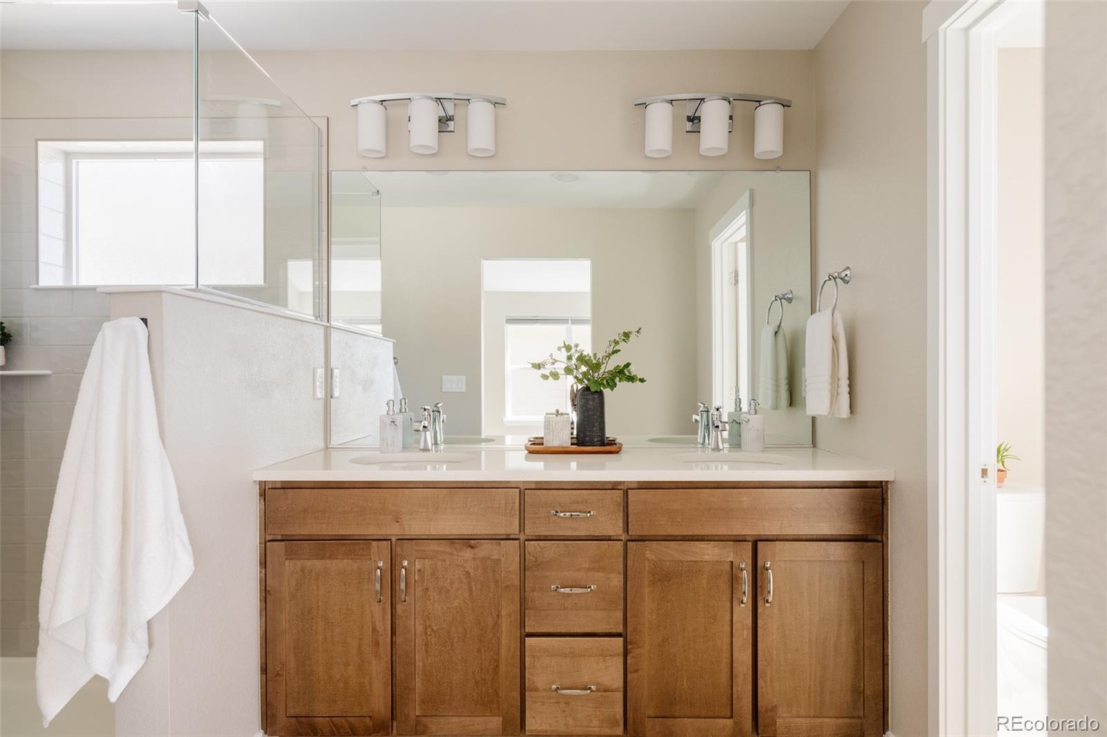 6166 North Dallas Street Denver, CO 80238 - Photo 14 of 36