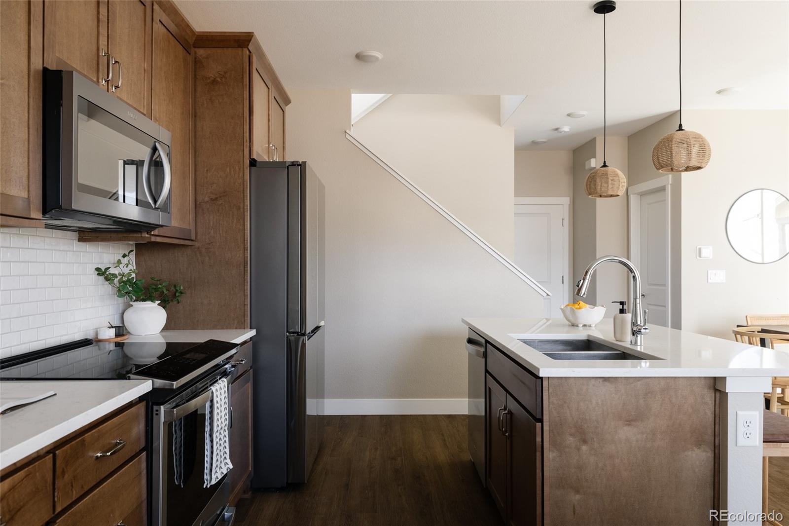 6166 North Dallas Street Denver, CO 80238 - Photo 7 of 36