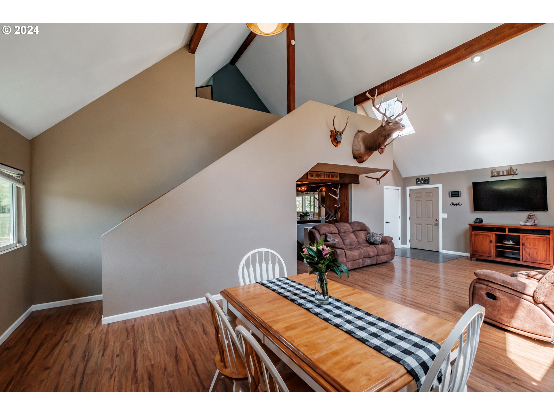 5433 Logsden Road Logsden, OR 97357 - Photo 6 of 48 Gallery Image 6