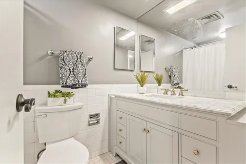 $150,000 | 4545 Wornall Road, Unit 400, Kansas City, MO 64111