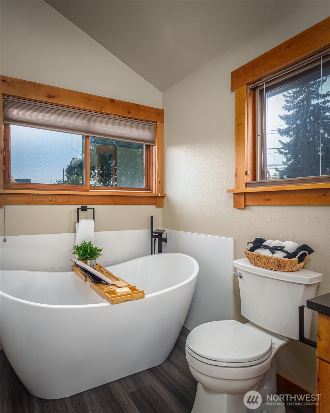 937 North 71st Street Seattle, WA 98103 - Photo 24 of 40