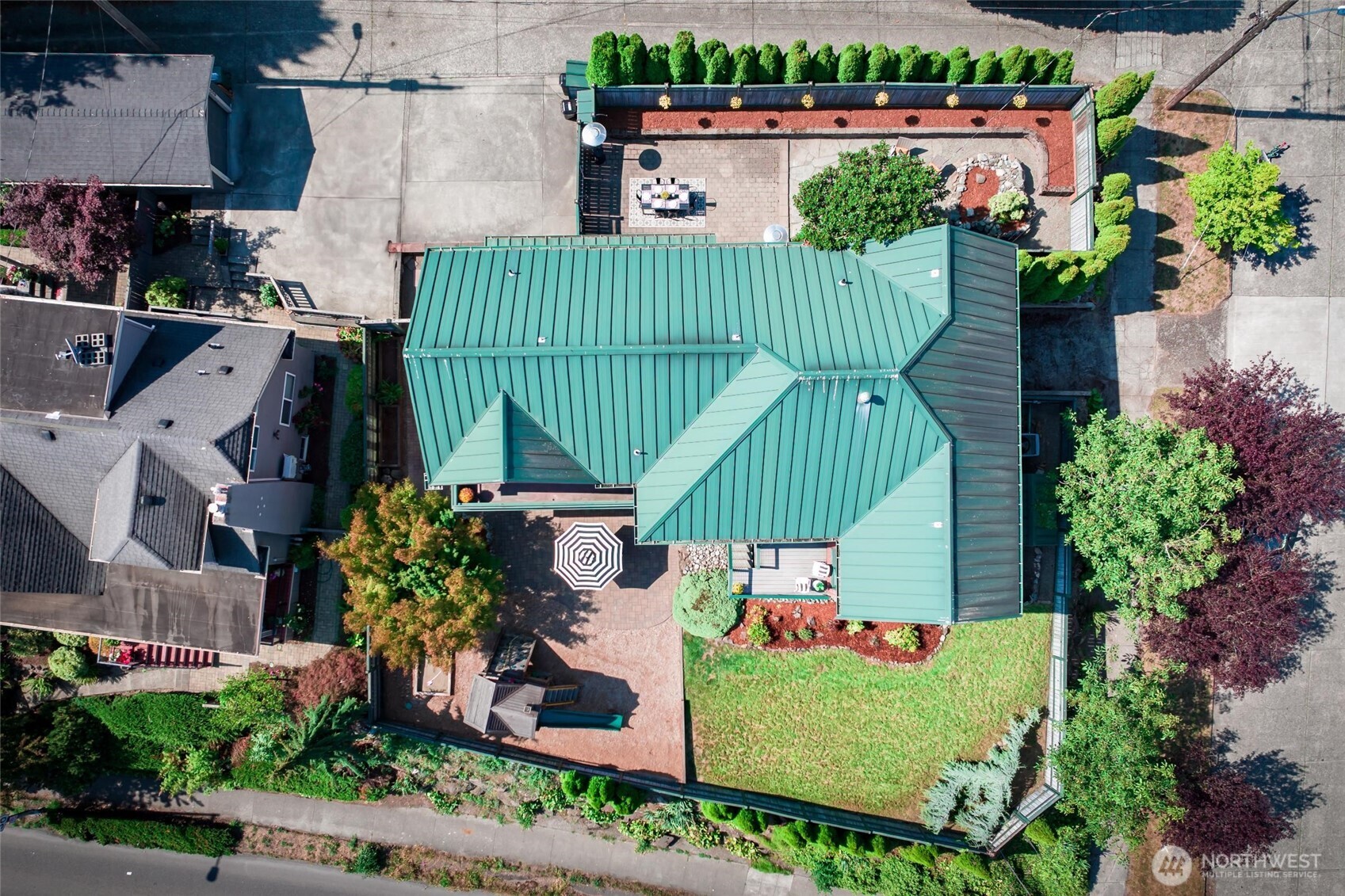 937 North 71st Street Seattle, WA 98103 - Photo 37 of 40