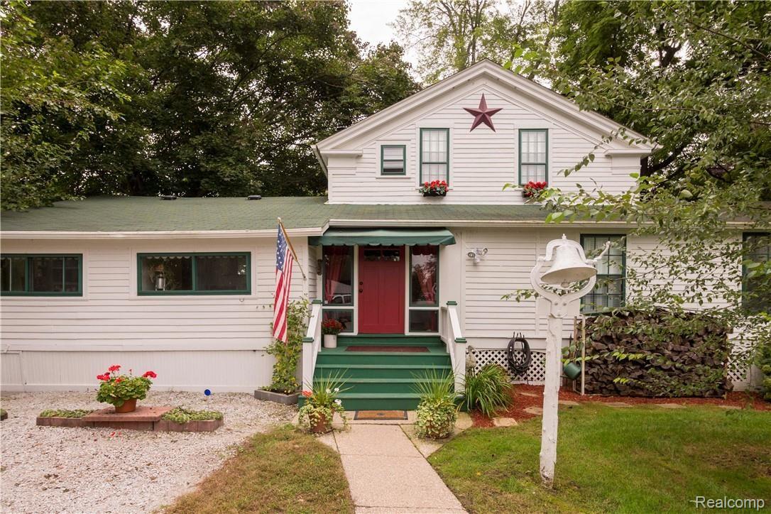 7337 River Road Marine City, MI 48039 - Photo 6 of 44 6.jpeg