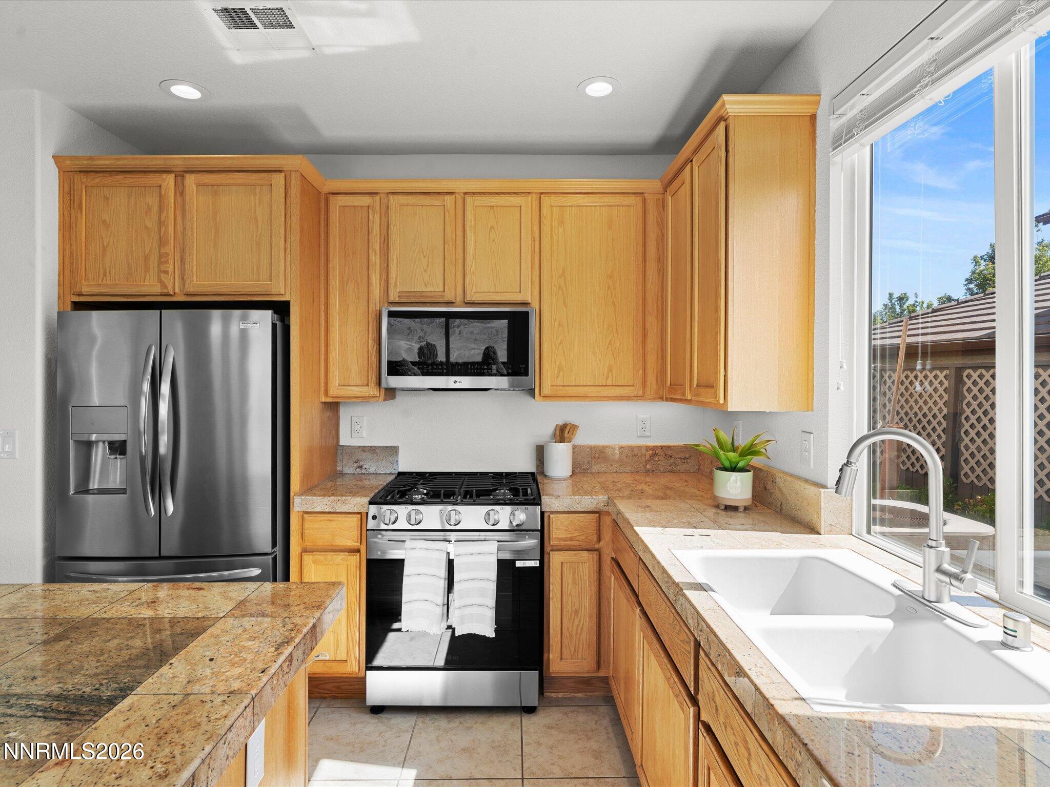 7220 Provence Circle Reno, NV 89523 - Photo 17 of 45 11-7220 Provence Cir-310-62-294
