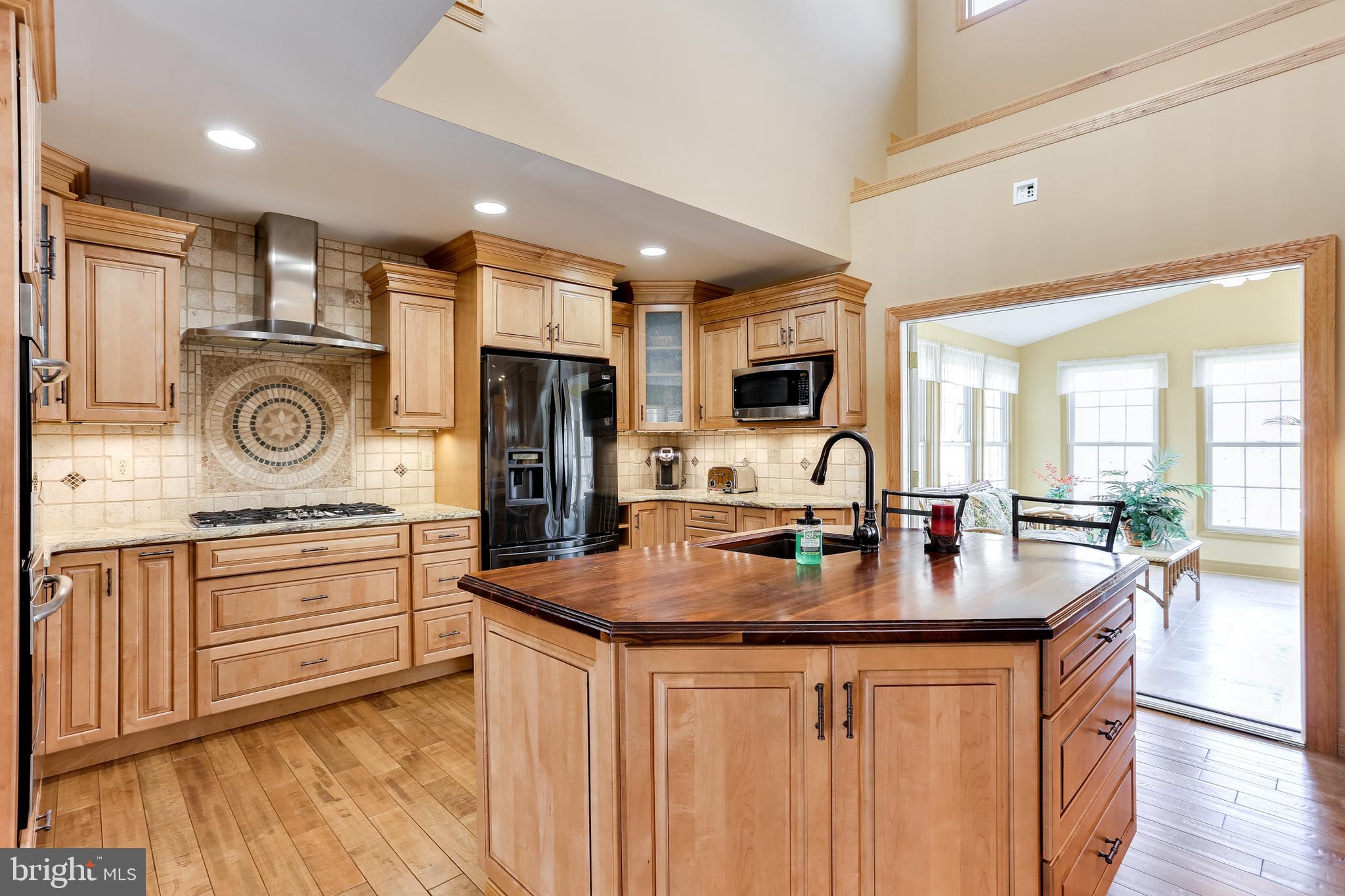 766 West Watersville Road Mount Airy, MD 21771 - Photo 7 of 61 Custom Kitchen with Kraftmaid Cabinetry
