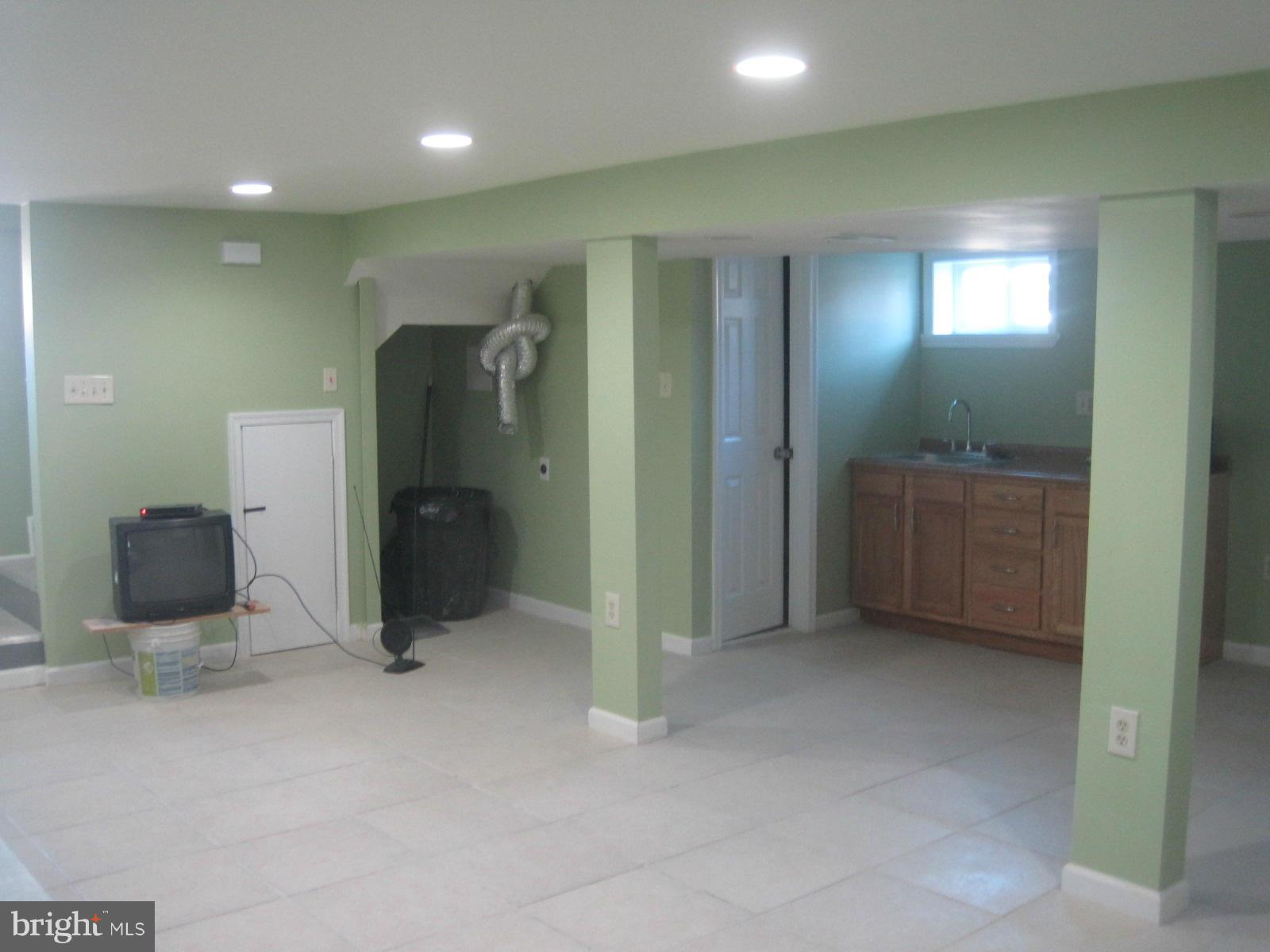 6517 Red Top Road Hyattsville, MD 20783 - Photo 18 of 23