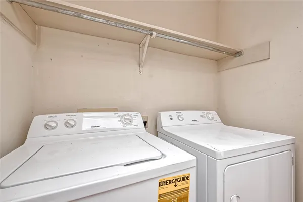 $1,400 | 8299 Cambridge Street, Unit 1705, Houston, TX 77054