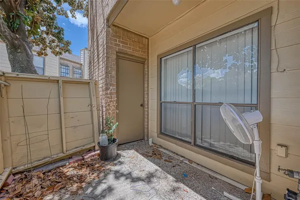 $1,400 | 8299 Cambridge Street, Unit 1705, Houston, TX 77054