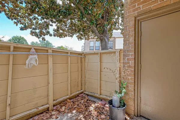 $1,400 | 8299 Cambridge Street, Unit 1705, Houston, TX 77054