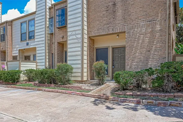 $1,400 | 8299 Cambridge Street, Unit 1705, Houston, TX 77054