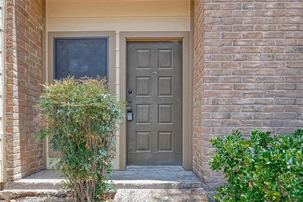 $1,400 | 8299 Cambridge Street, Unit 1705, Houston, TX 77054
