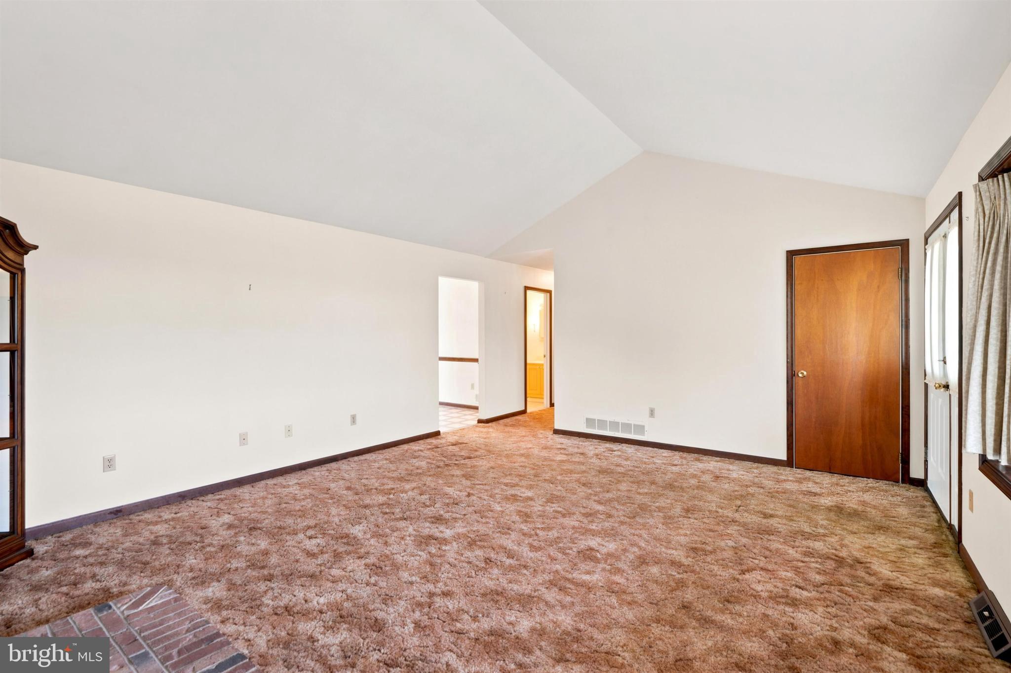 2029 Hoffmansville Road Frederick, PA 19435 - Photo 6 of 29