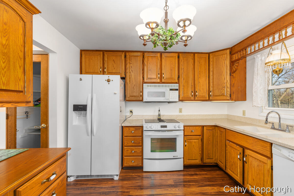 775 River Road Hastings, MI 49058 - Photo 10 of 42 775-River_011