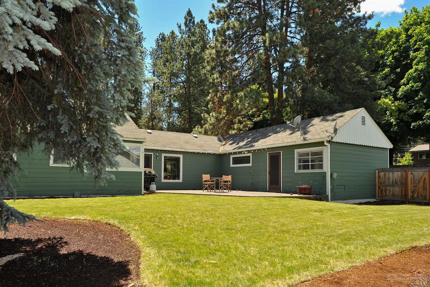 1080 Northeast Jones Road Bend, OR 97701 - Photo 1 of 22 Love midtown? Look no further! This vint