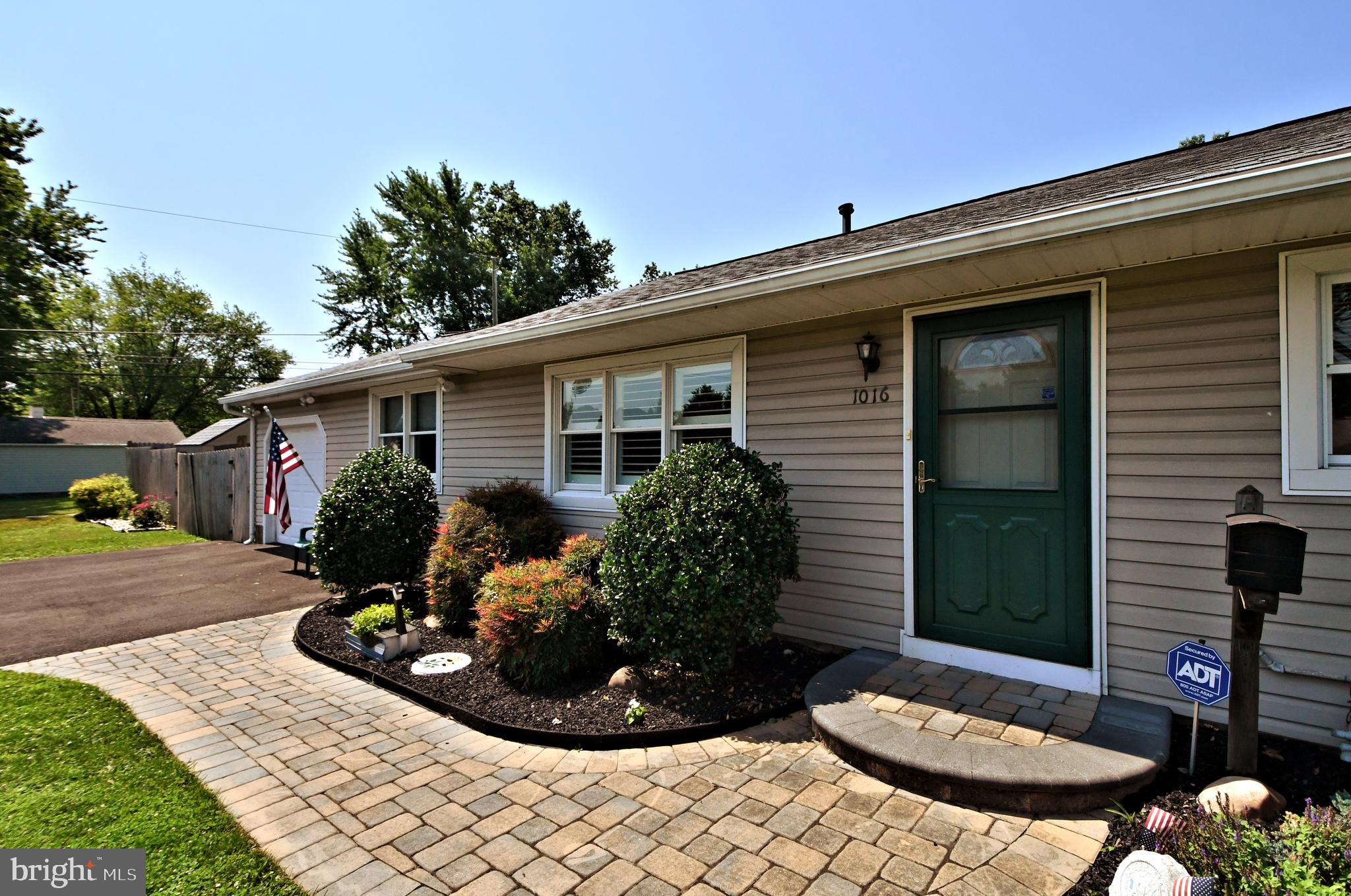 1016 Harding Road Southampton, PA 18966 - Photo 7 of 65 Gallery Image 7
