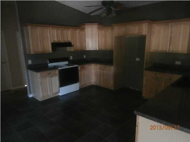 304 Happy Hollow Road Freeport, FL 32439 - Photo 4 of 15 Gallery Image 4