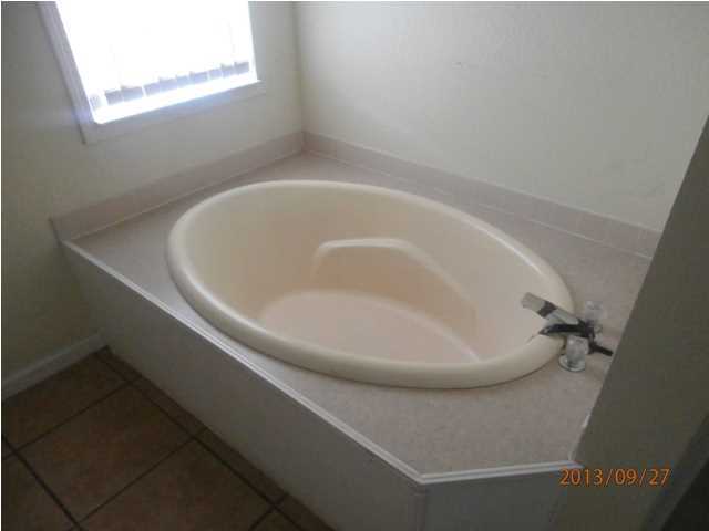 304 Happy Hollow Road Freeport, FL 32439 - Photo 9 of 15 Gallery Image 9