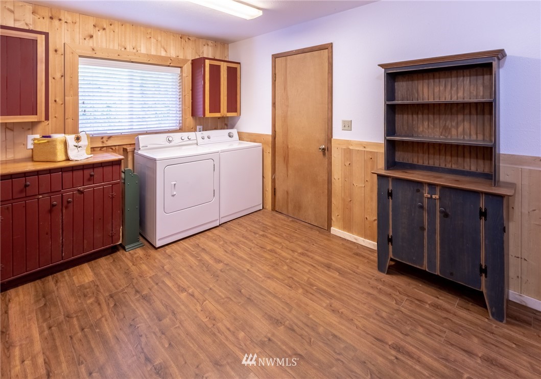 9512 Silver Lake Road Maple Falls, WA 98266 - Photo 15 of 24