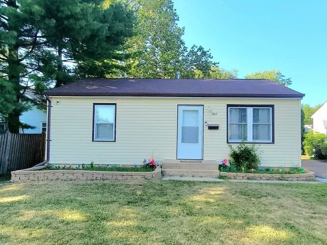 $2,000 | 1357 Morgan Street, Joliet, IL 60436