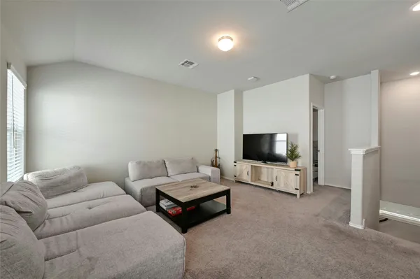 $1,900 | 100 Comet Drive, Unit 1I, Jarrell, TX 76537