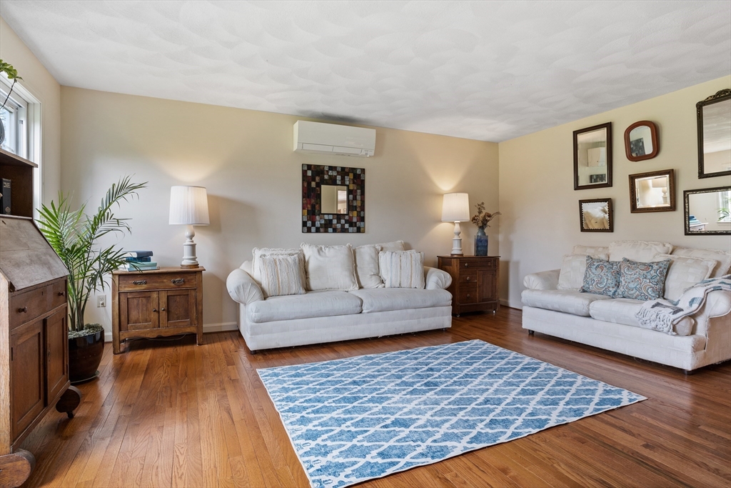 93 Birch Hill Road Stow, MA 01775 - Photo 5 of 38 Gallery Image 5