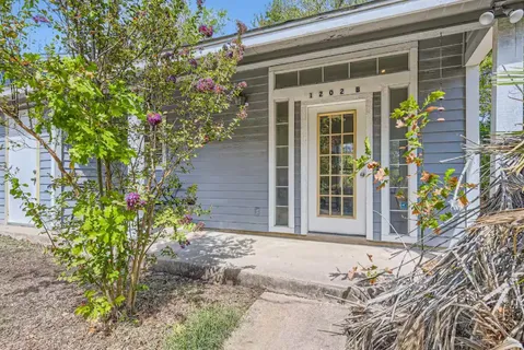 $679,000 | 1202 Loma Drive, Austin, TX 78741