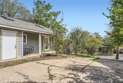 $679,000 | 1202 Loma Drive, Austin, TX 78741