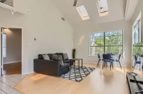 $679,000 | 1202 Loma Drive, Austin, TX 78741