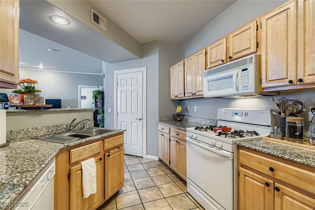 8555 West Russell Road, Unit 2092 Las Vegas, NV 89113 - Photo 6 of 14