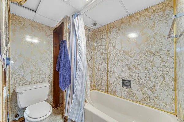 $250,000 | 463 Orchard Lane, Beecher, IL 60401