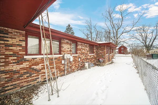 $250,000 | 463 Orchard Lane, Beecher, IL 60401