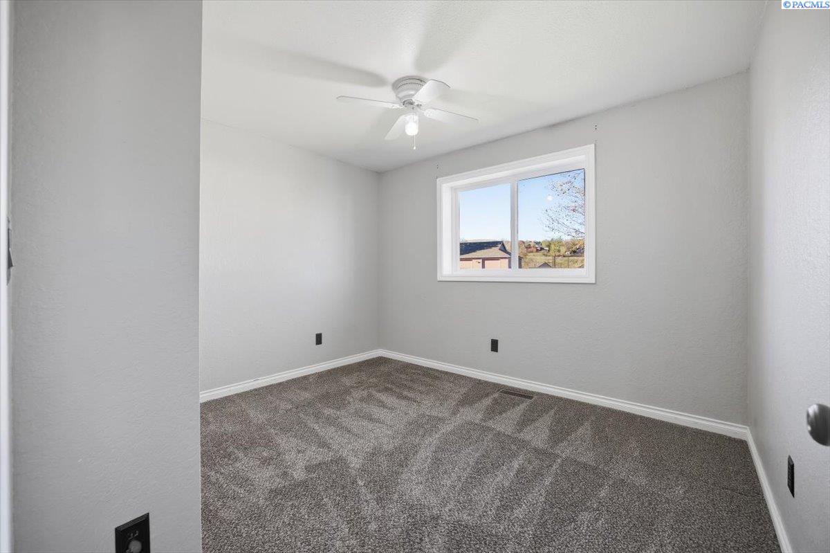 225 Mata Road Kennewick, WA 99338 - Photo 26 of 45 Gallery Image 26