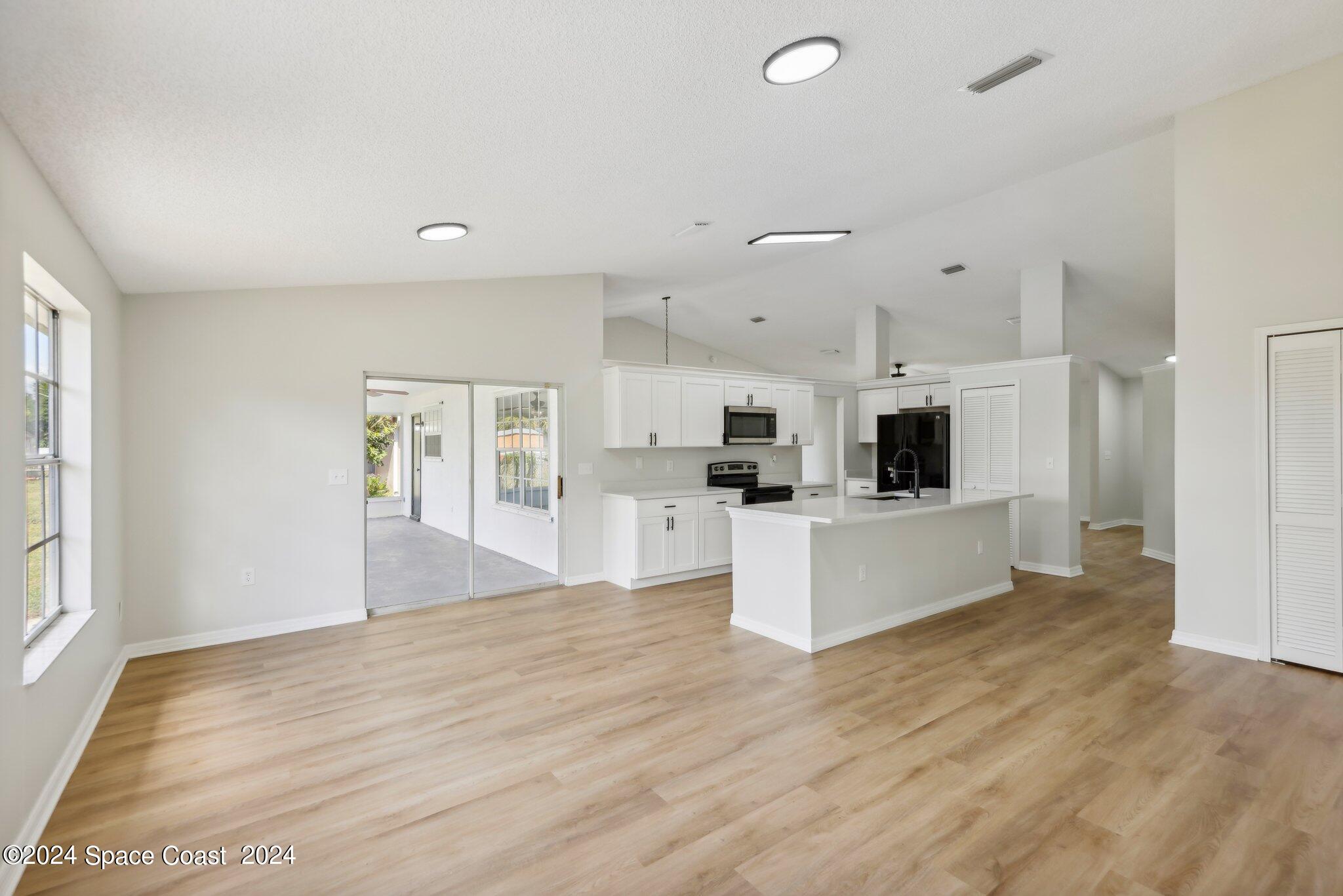 2862 Kosuth Road Northeast Palm Bay, FL 32905 - Photo 8 of 21 Kosuth Rd NE-011