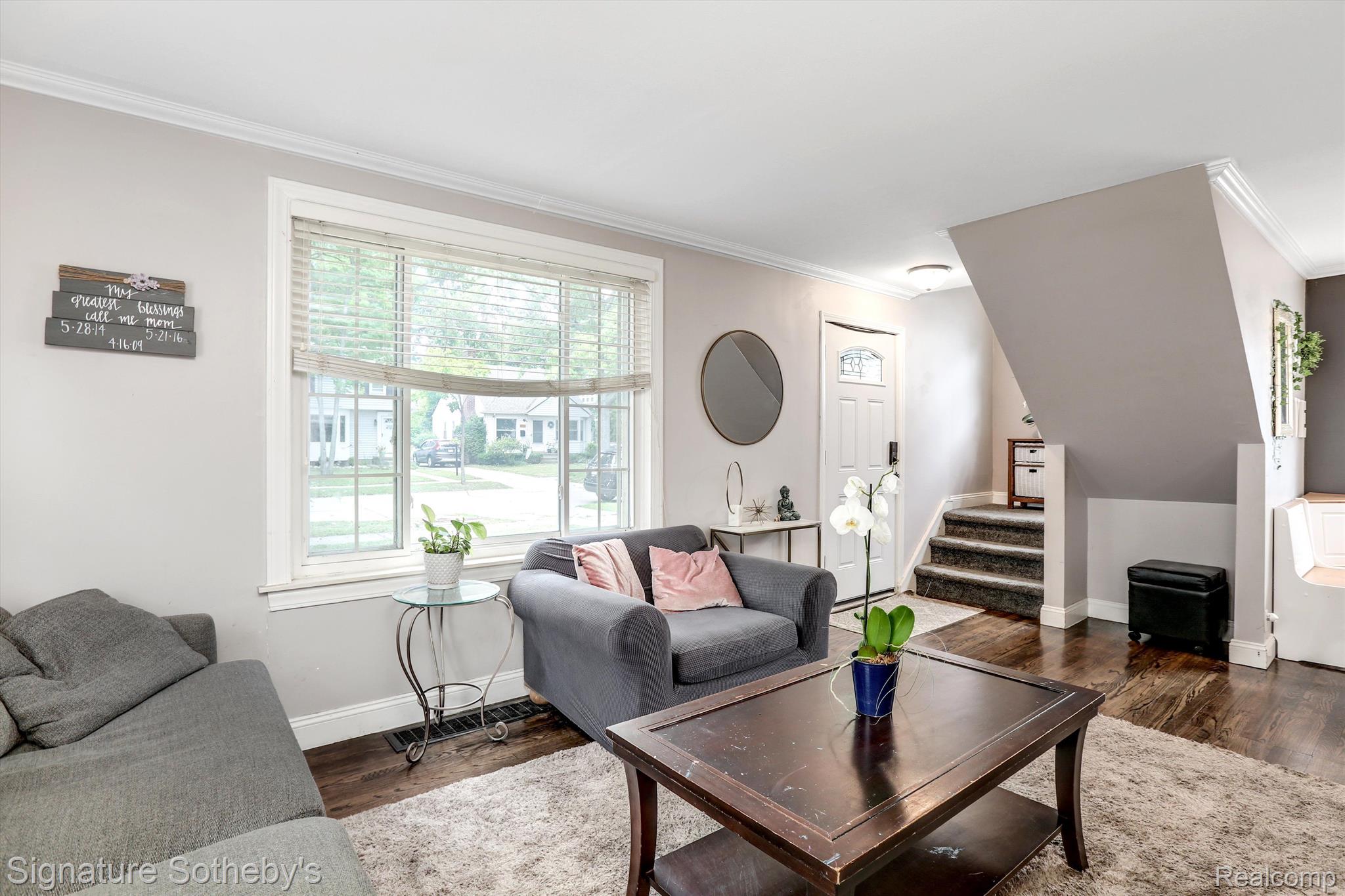 2147 Hampton Road Grosse Pointe, MI 48236 - Photo 4 of 19 Gallery Image 4