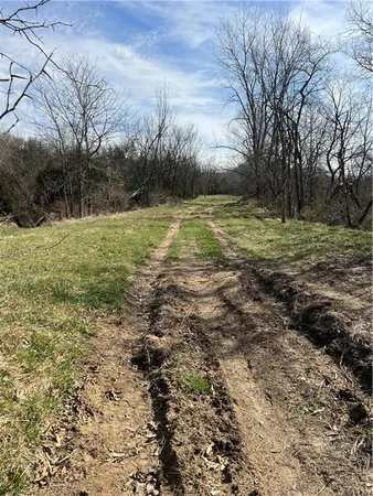 $650,000 | Petty Mill Trail, Unionville, MO 63565