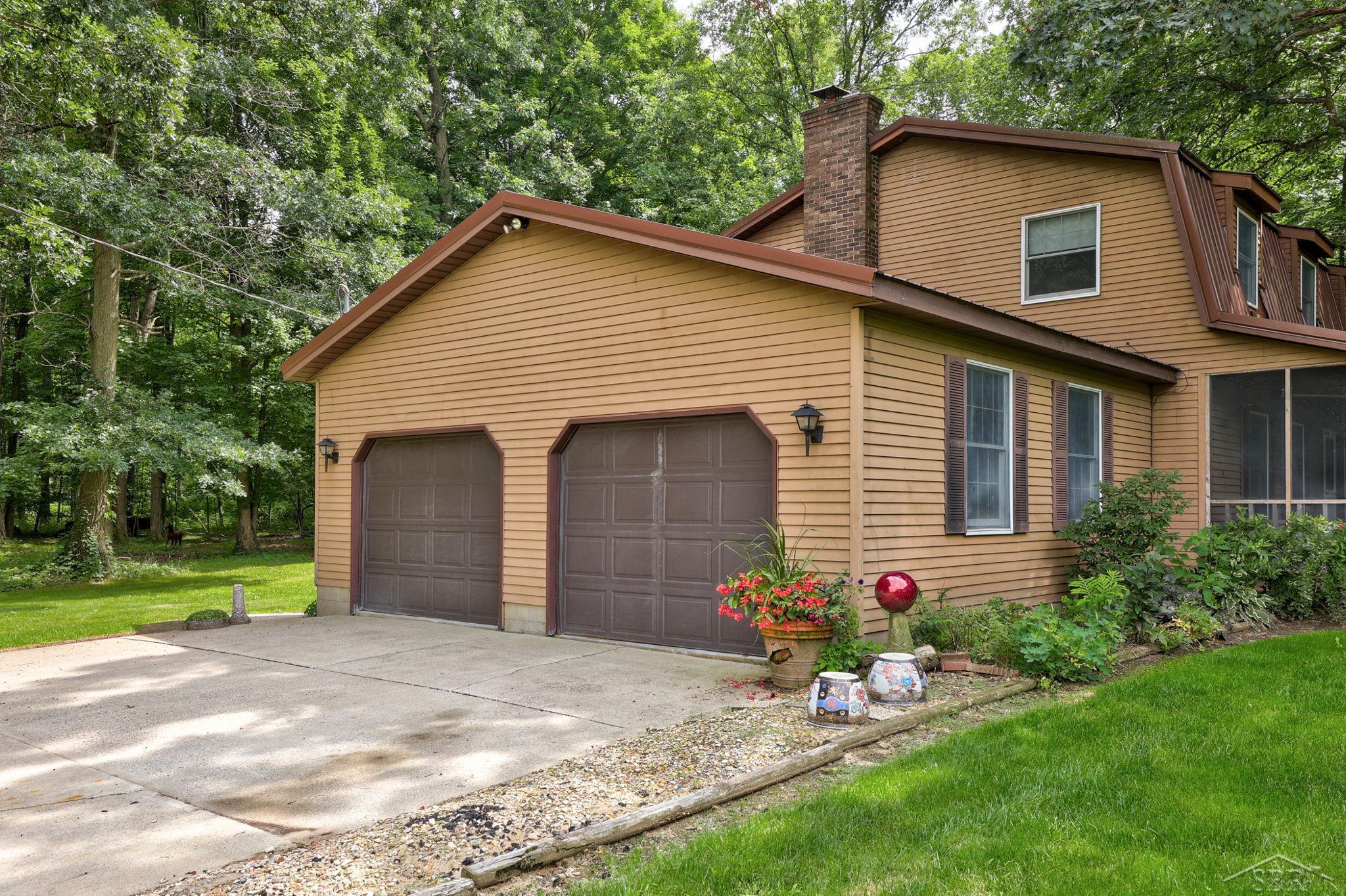 8101 Vassar Road Millington, MI 48746 - Photo 36 of 72 50119316-35.JPG