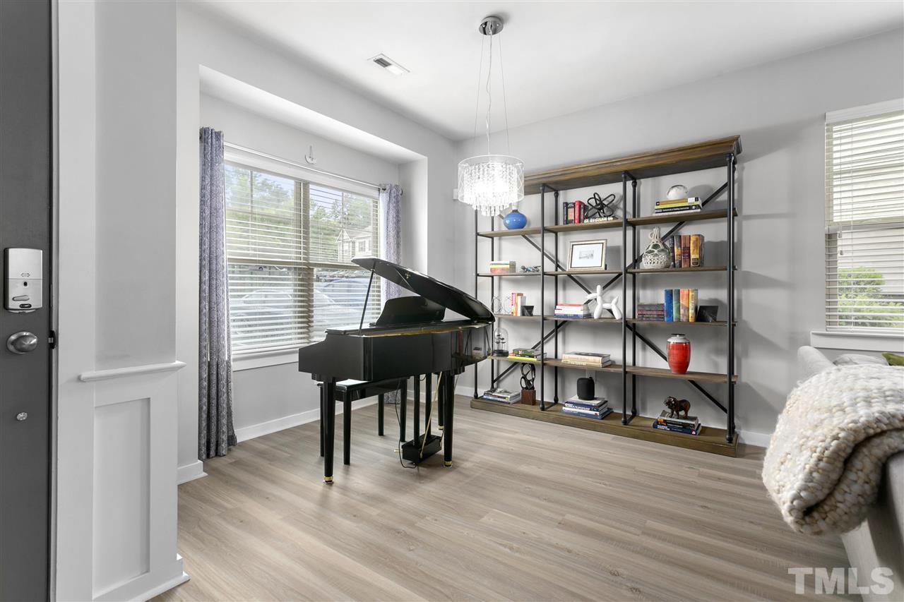 6432 Swatner Drive Raleigh, NC 27612 - Photo 6 of 28 Gallery Image 6