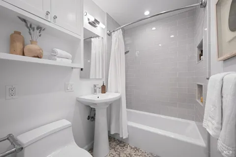 $1,598,000 | 17 Strawberry Circle, Mill Valley, CA 94941