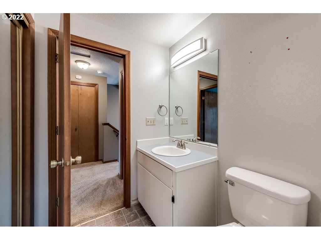 20460 Southwest Rosa Drive Beaverton, OR 97078 - Photo 19 of 30 Gallery Image 19