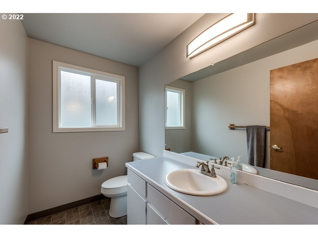 20460 Southwest Rosa Drive Beaverton, OR 97078 - Photo 21 of 30 Gallery Image 21