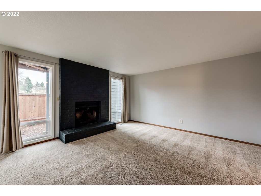20460 Southwest Rosa Drive Beaverton, OR 97078 - Photo 3 of 30 Gallery Image 3