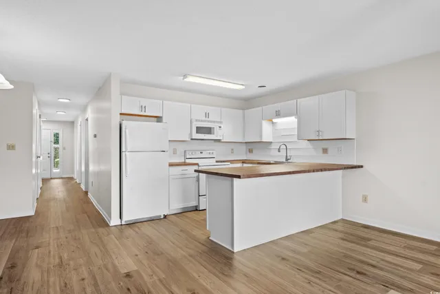 $1,400 | 1870 Auburn Lane, Unit 21C, Surfside Beach, SC 29575