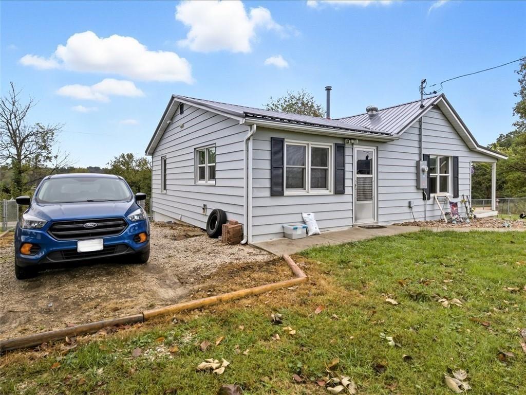 13547 Old Marvin Road Versailles, MO 65084 - Photo 11 of 36
