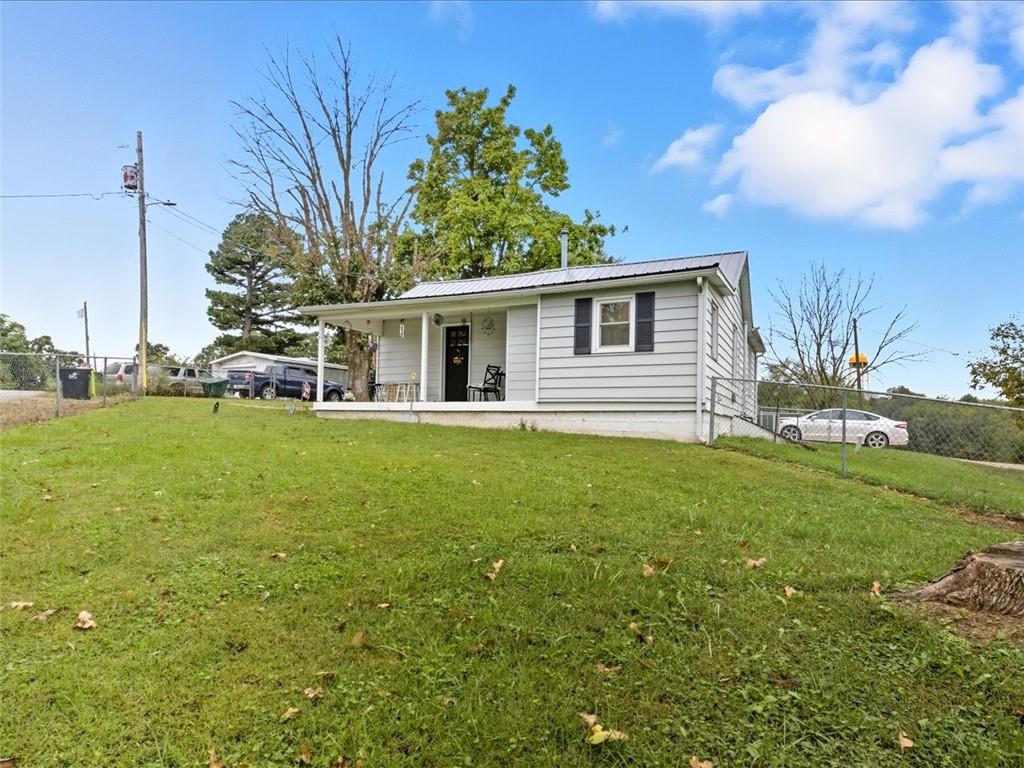 13547 Old Marvin Road Versailles, MO 65084 - Photo 2 of 36