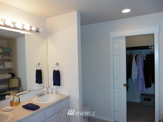 321 East Soderberg Road, Unit 2 Allyn, WA 98524 - Photo 13 of 22 Gallery Image 13